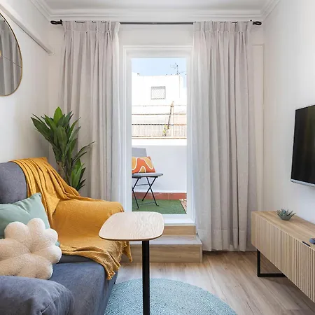 شقة Lovely Attic With Terrace لوسبيتاليت دي يوبريغات