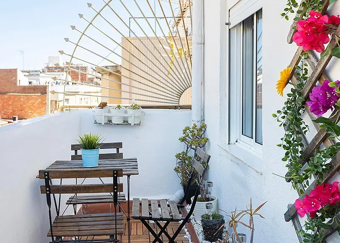 Lovely Attic With Terrace Διαμέρισμα *