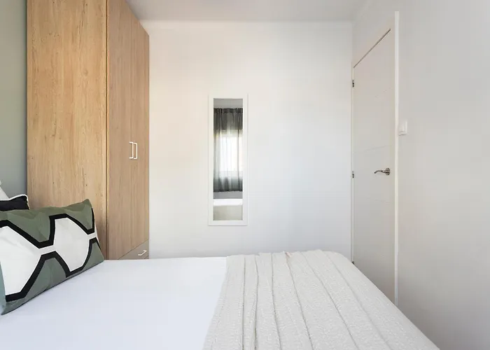 Lovely Attic With Terrace Διαμέρισμα *