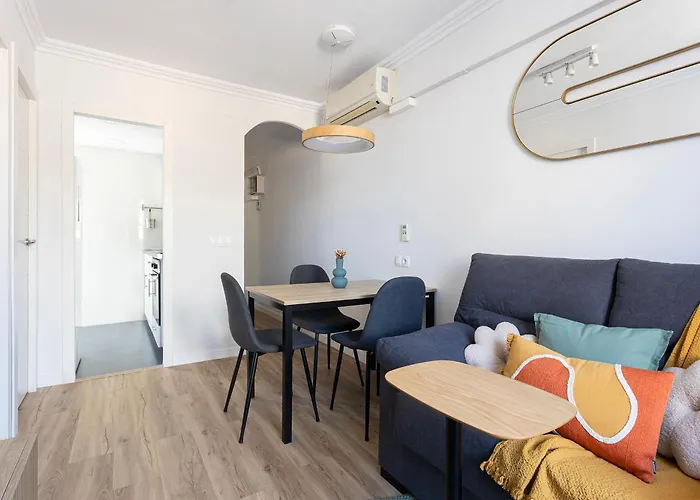 Διαμέρισμα Lovely Attic With Terrace *