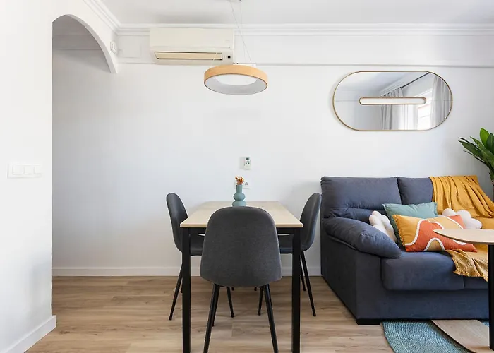 Διαμέρισμα Lovely Attic With Terrace