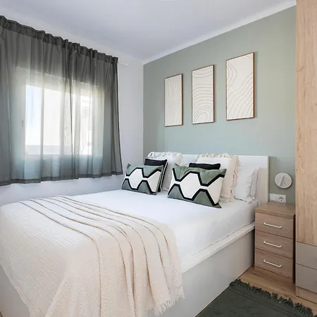 Lovely Attic With Terrace * L’Hospitalet de Llobregat